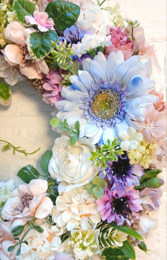 春うらら❣️小花達のガーデンリース　造花　玄関　ガーベラリース　母の日