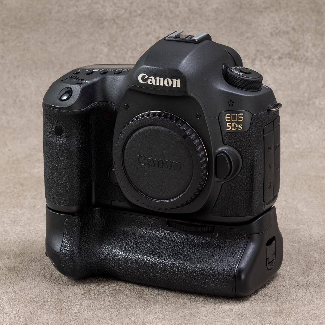 D*T様 中古キャノン EOS 5Ds＋BatteryグリップBG-E11他
