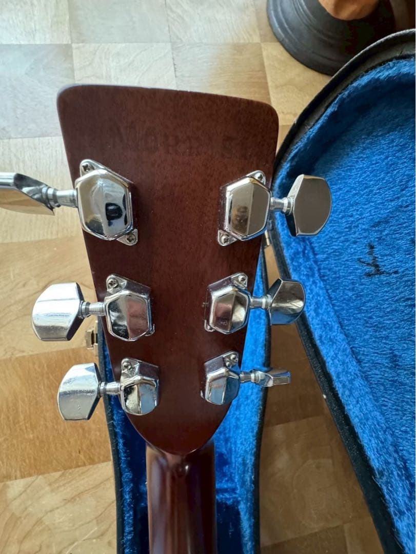 Morris W-20アコースティックギター 日本製ヴィンテージハードケース付き