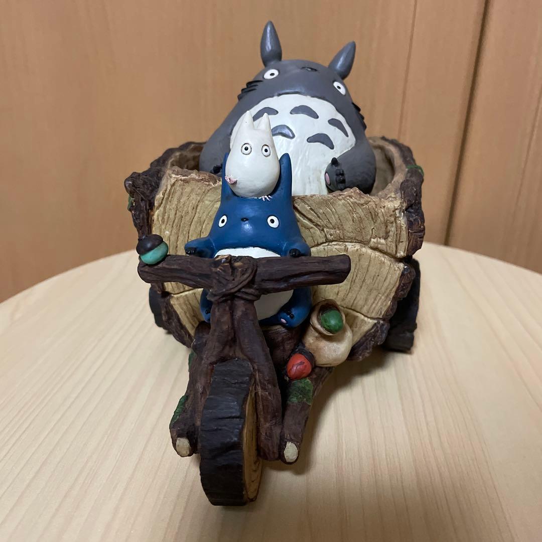 ジブリ　となりのトトロ　プランターカバー　三輪車