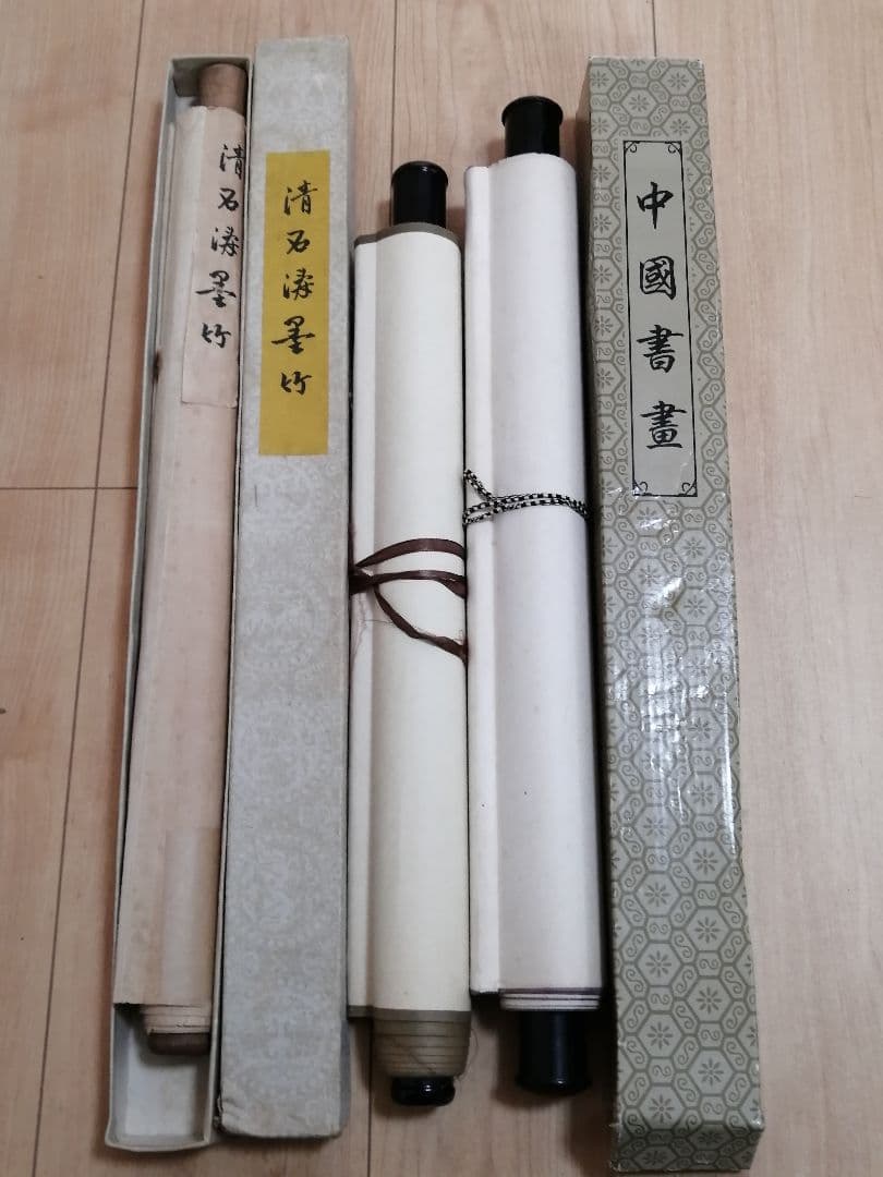 中国水墨画掛軸3本 落款：唐寅 趙秉沖 石涛