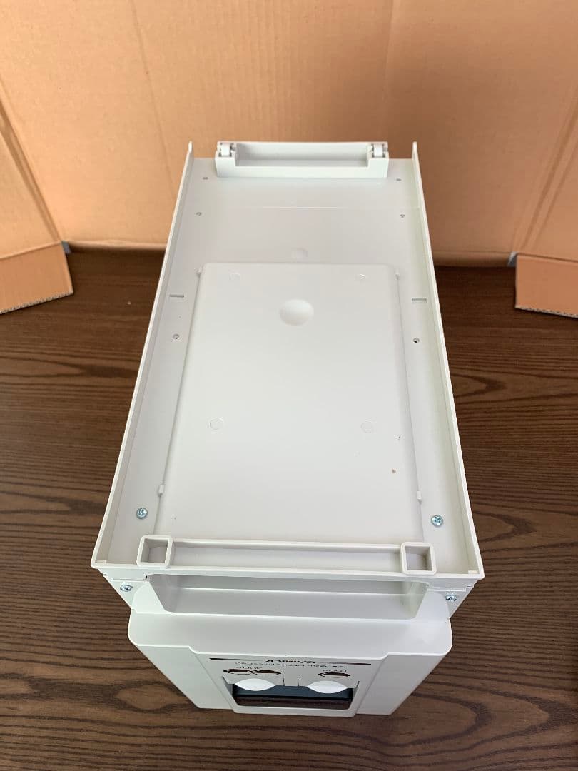 ★白色 無洗米兼用コンパクトライスボックス(米びつ) ２２kg 未使用品★