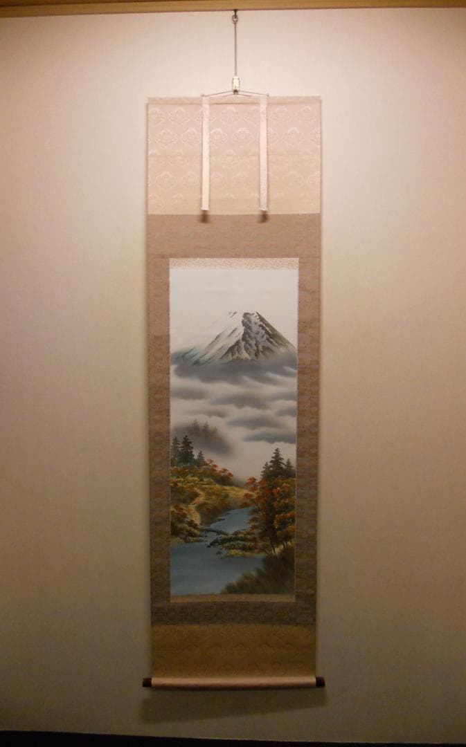 掛け軸 万峰 作 秋山水 絹本 希少 軸装 茶道具 掛軸 美品 です。