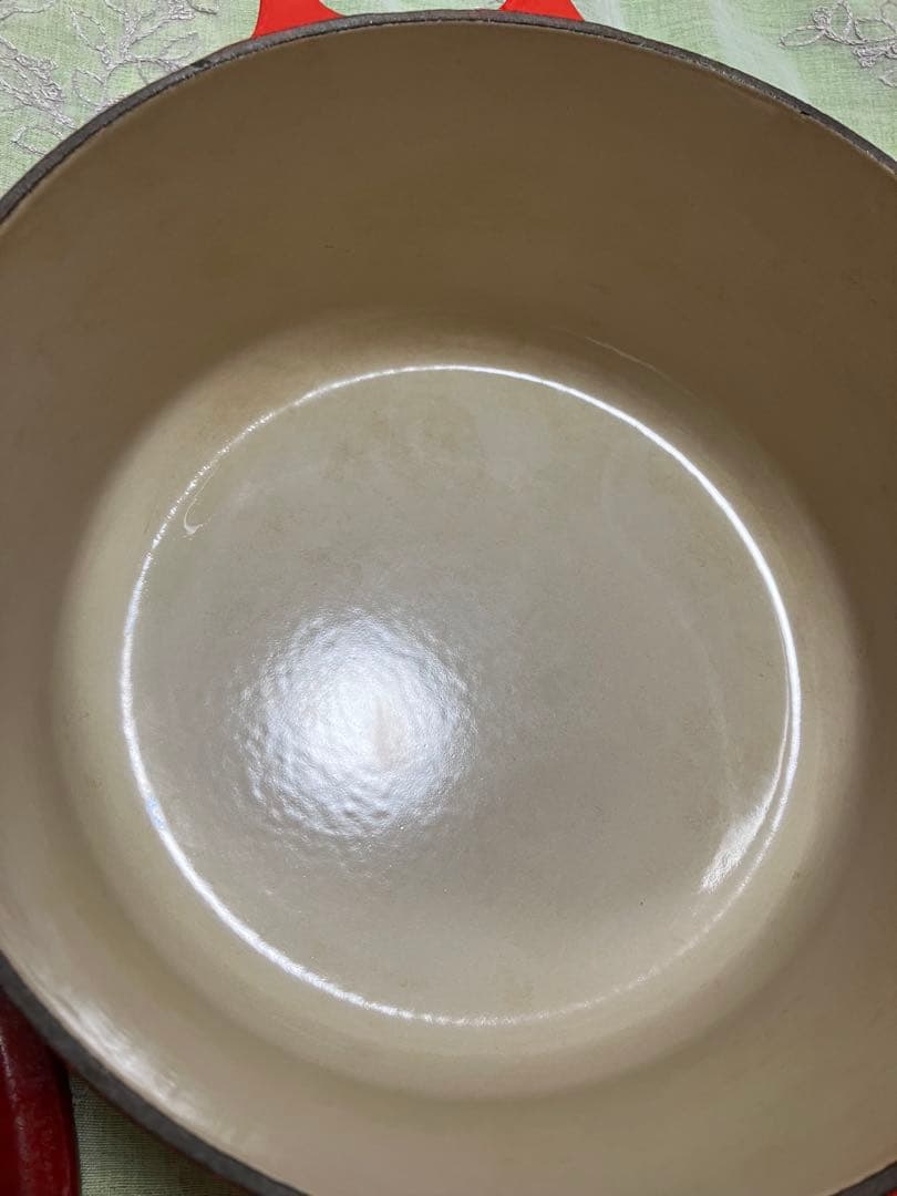 ルクルーゼ　ココットロンド　24cm チェリーレッド