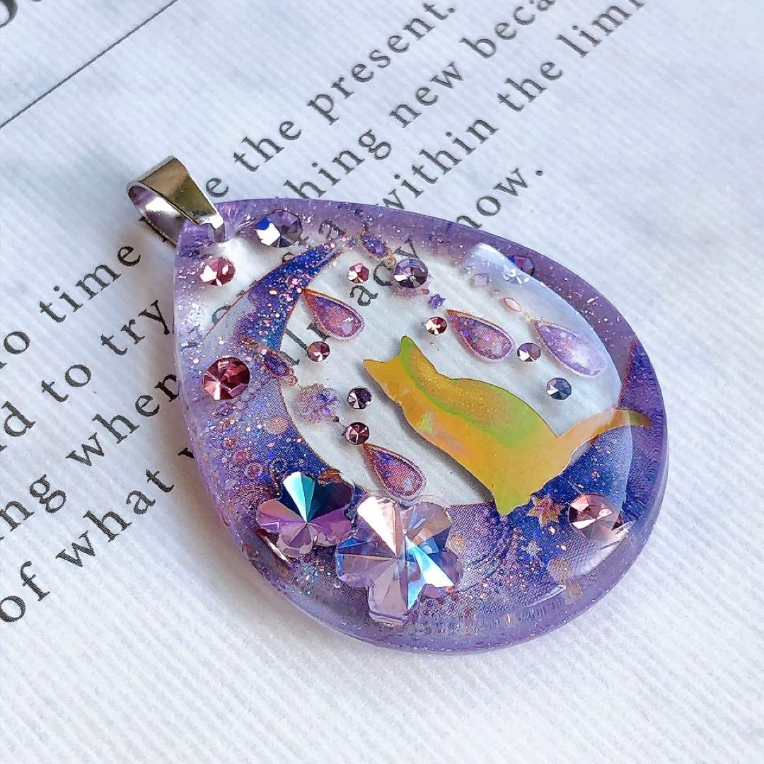 同梱値引100円❤️No.2581 レジン ペンダントトップ 猫 ネコ ねこ ♡