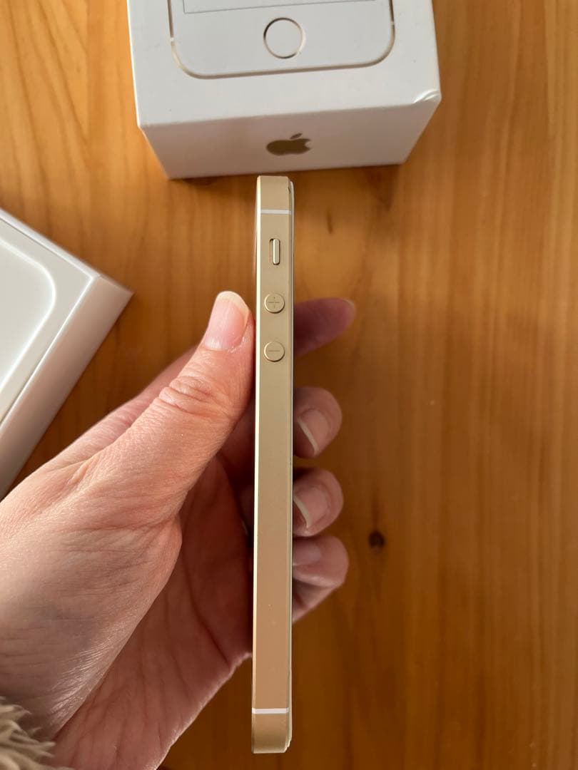 【ジャンク品】Apple iPhone SE MP882J/A 128GB