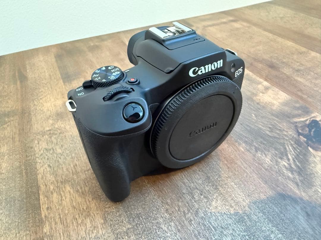 Canon EOS R100 本体