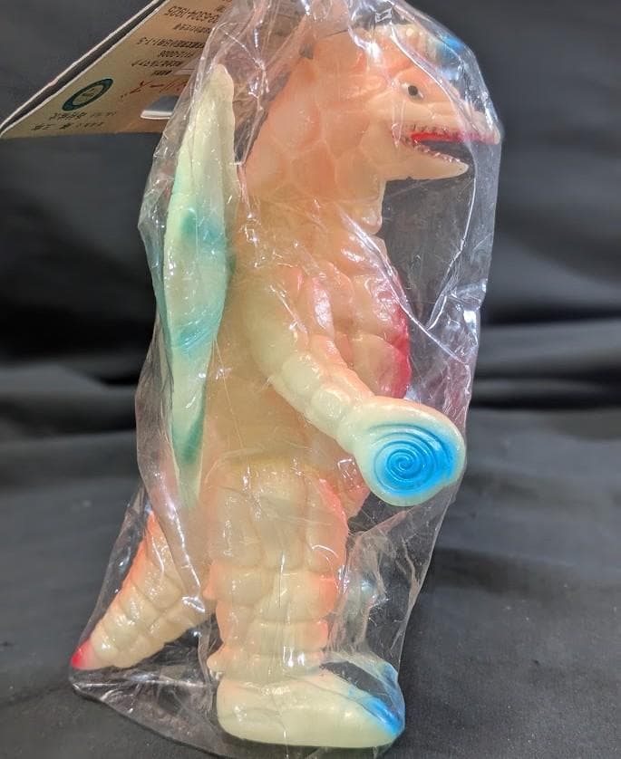 ドラコ 羽付「ウルトラマン」登場怪獣（ブルマァク復刻）蓄光版 ソフビ 未開封