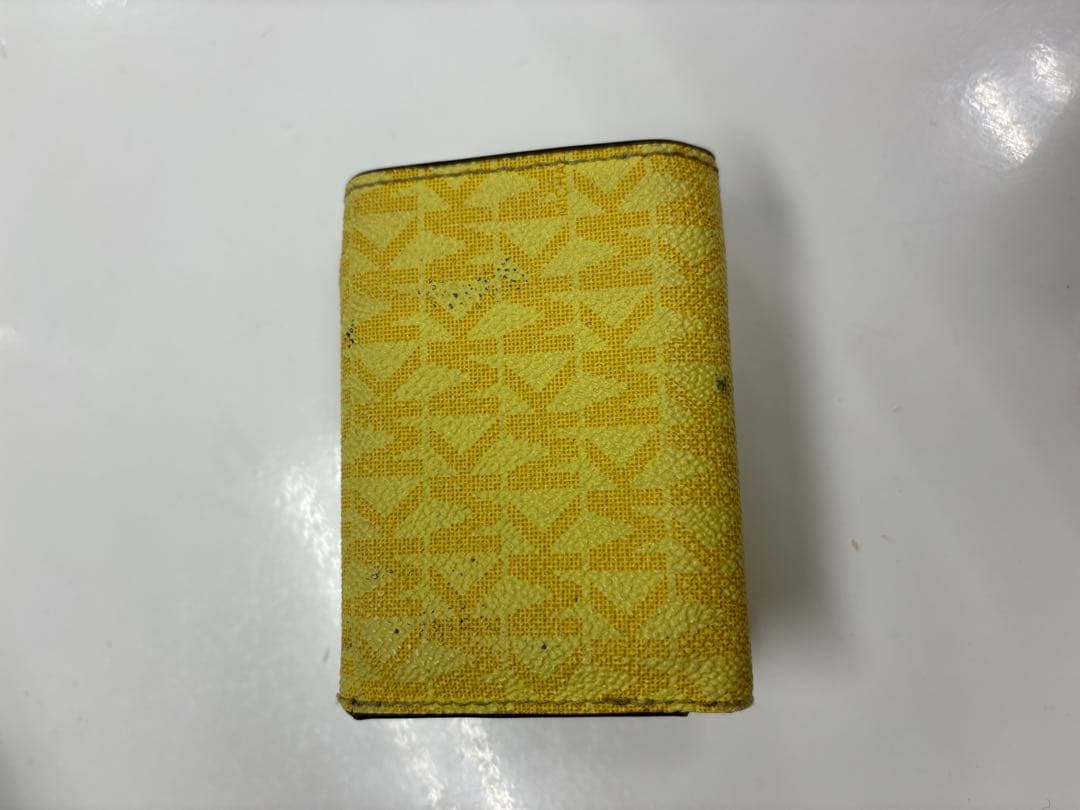 Michael Kors イエロー 折りたたみ財布