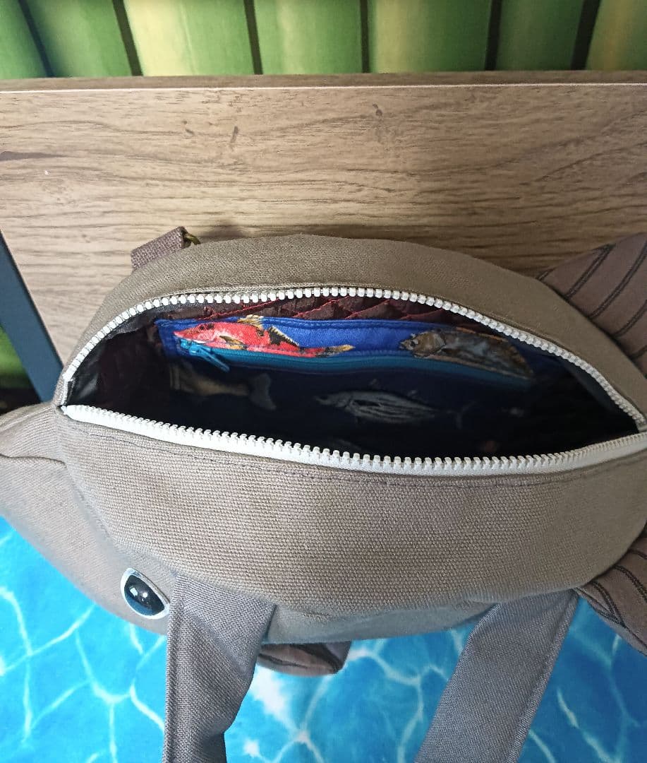 ウマヅラハギ　ショルダーバッグ　ヒラメポーチ　ハンドメイド　馬面剥　魚