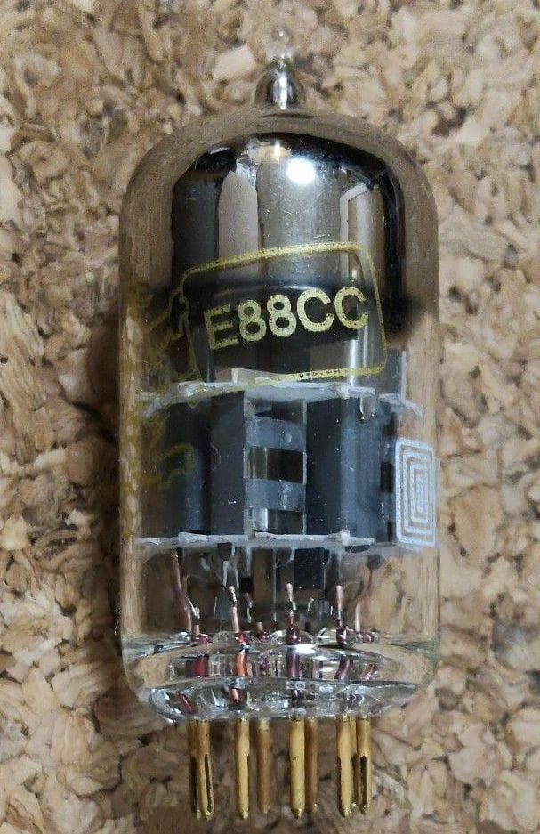 ☆美品☆ロシア製高級真空管 GOLD LION E88CC【短期試用のみ】